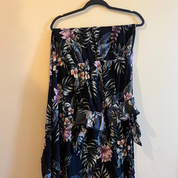 Black Floral Off-Shoulder Maxi Dress - Picture 3 of 4